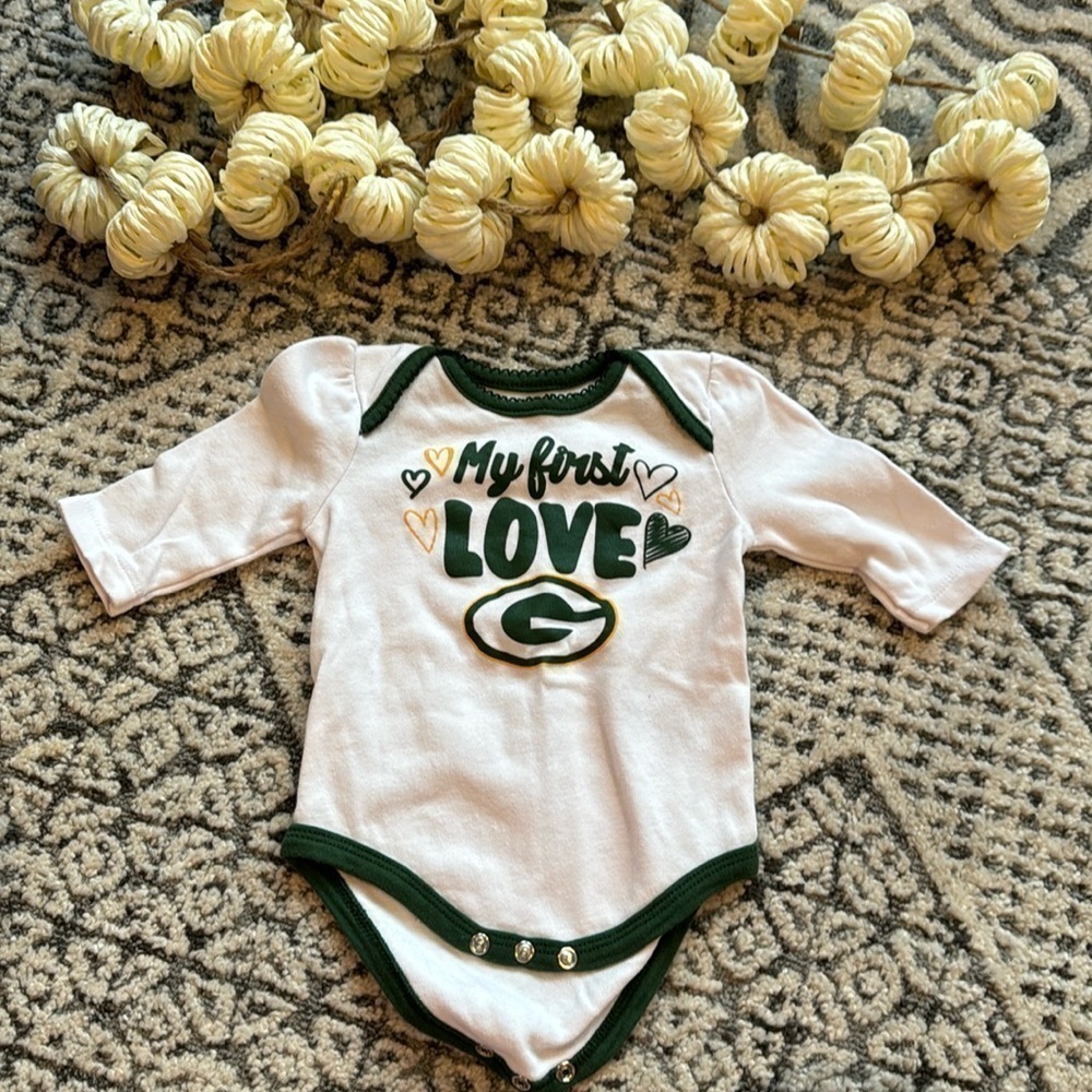 Green Bay packers onesie size 3-6m - Picture 1 of 2